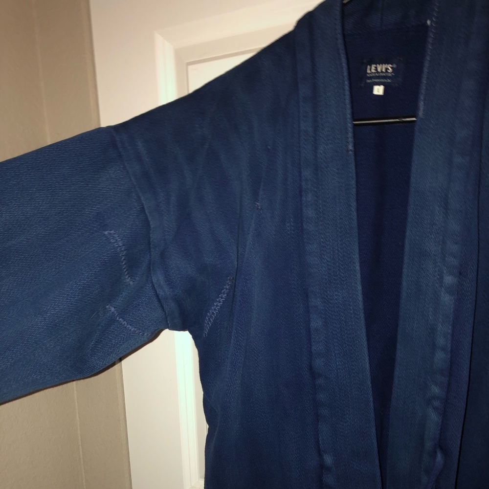 Levi’s - Picture 3 of 4